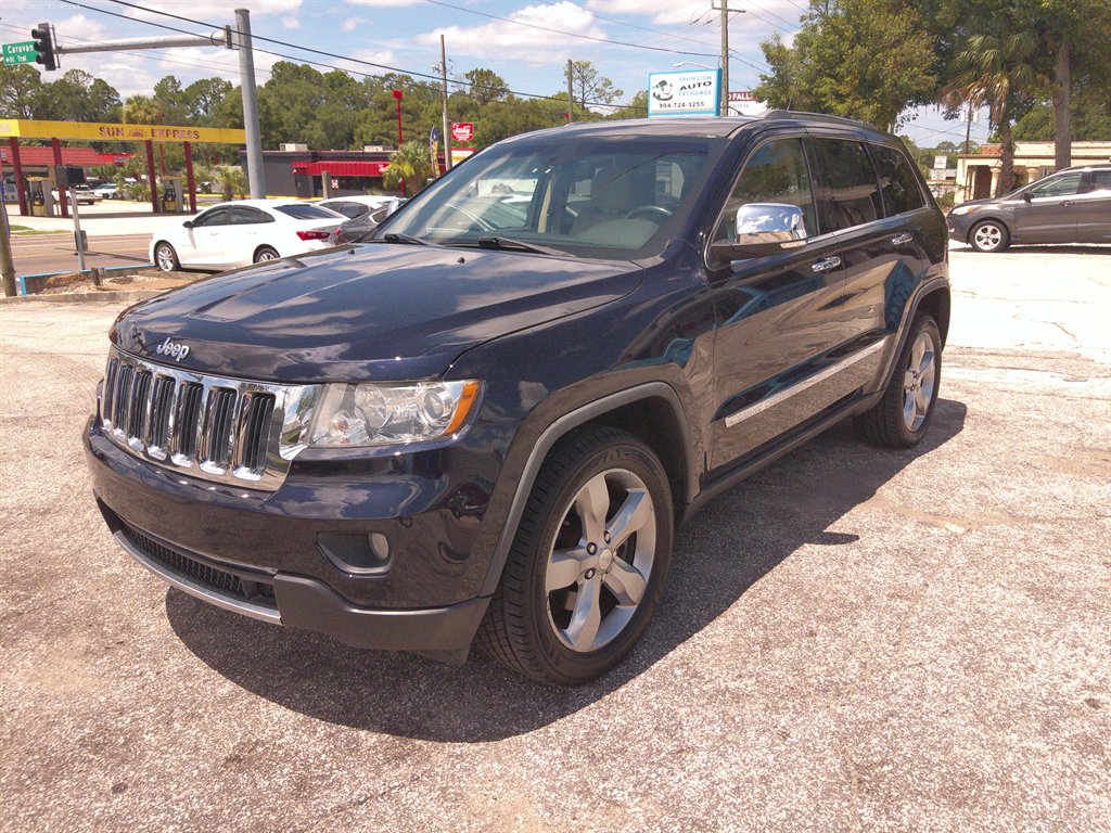 2011 Jeep Grand Cherokee Limited 4WD's photo